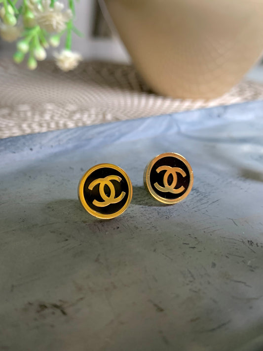 CC round studs (Black)