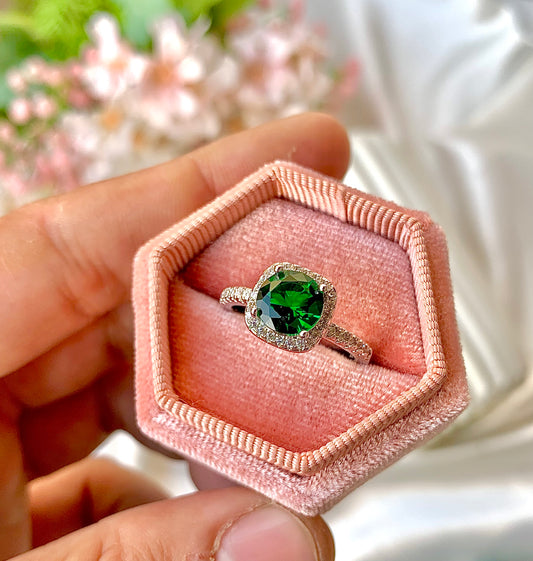 Emerald green adjustable ring