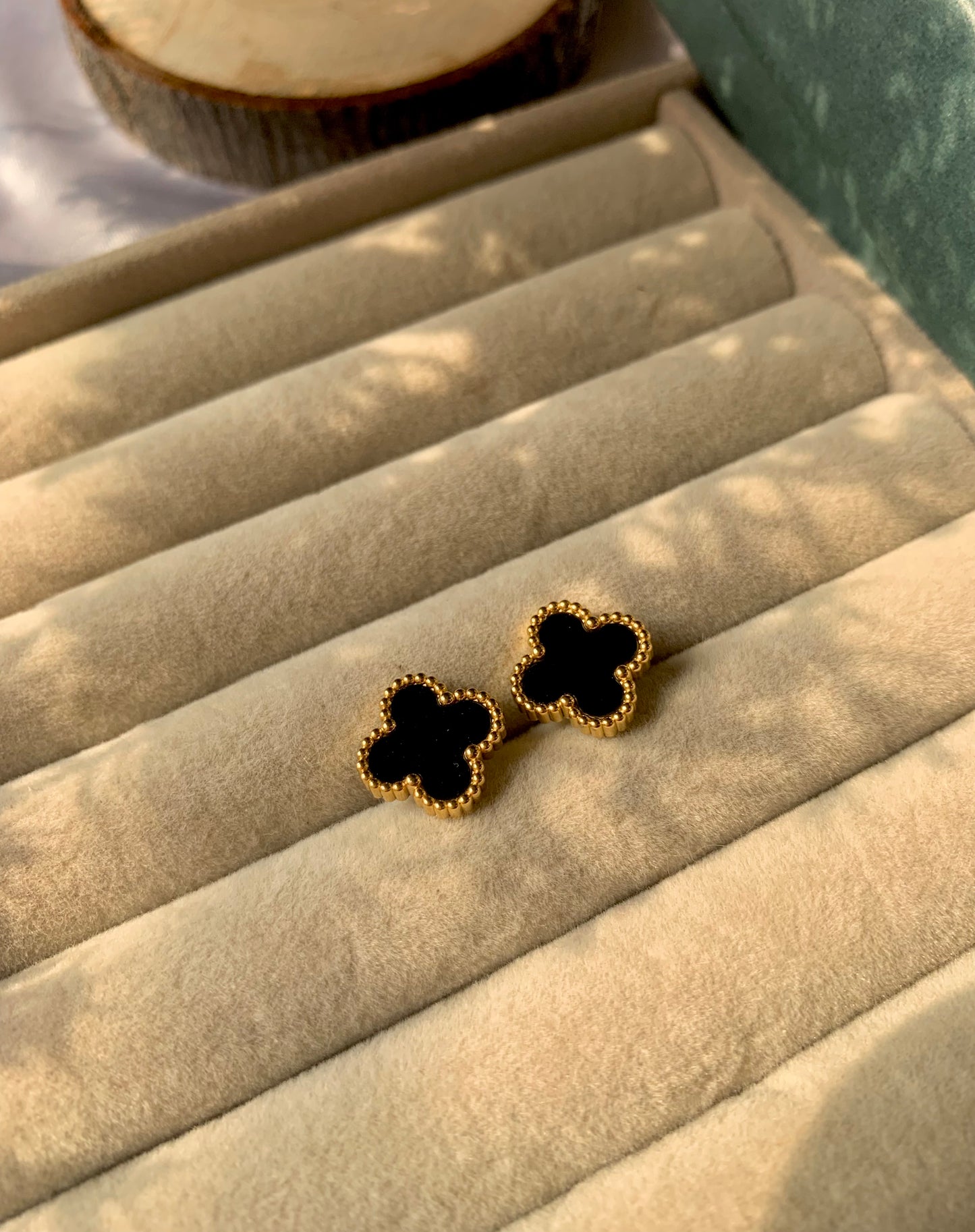 Black clover studs